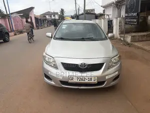 Toyota Corolla 2010 Silver