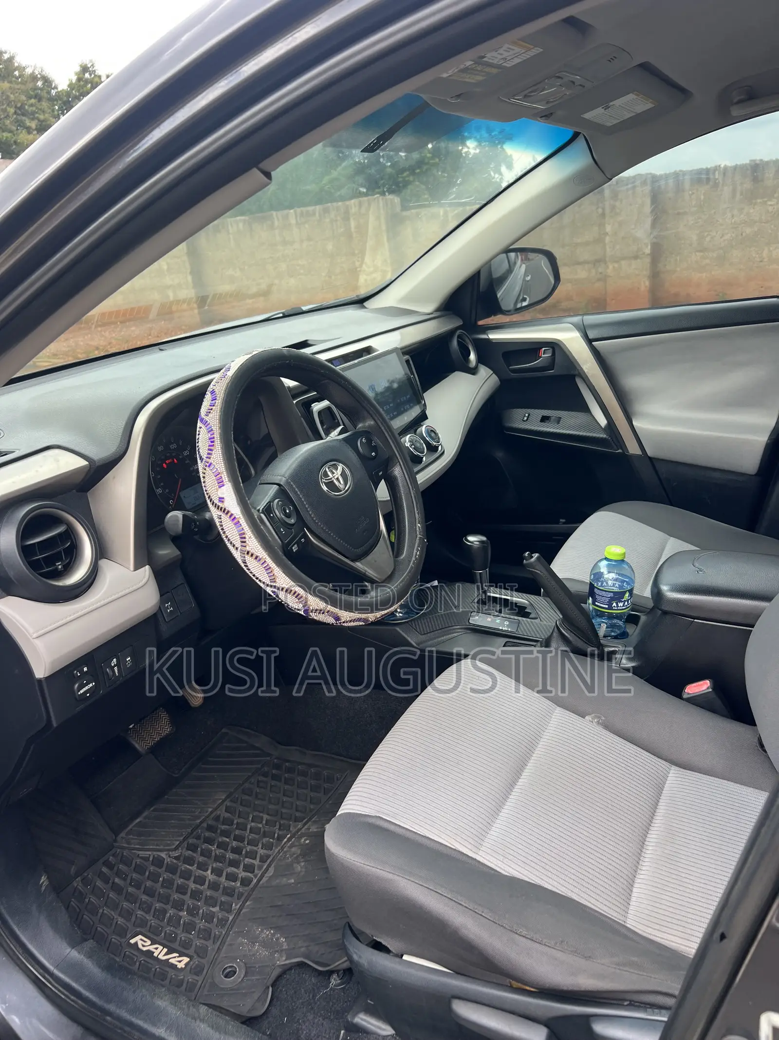 Toyota RAV4 LE 4dr SUV AWD (2.5L 4cyl 6A) 2015 Matt Black