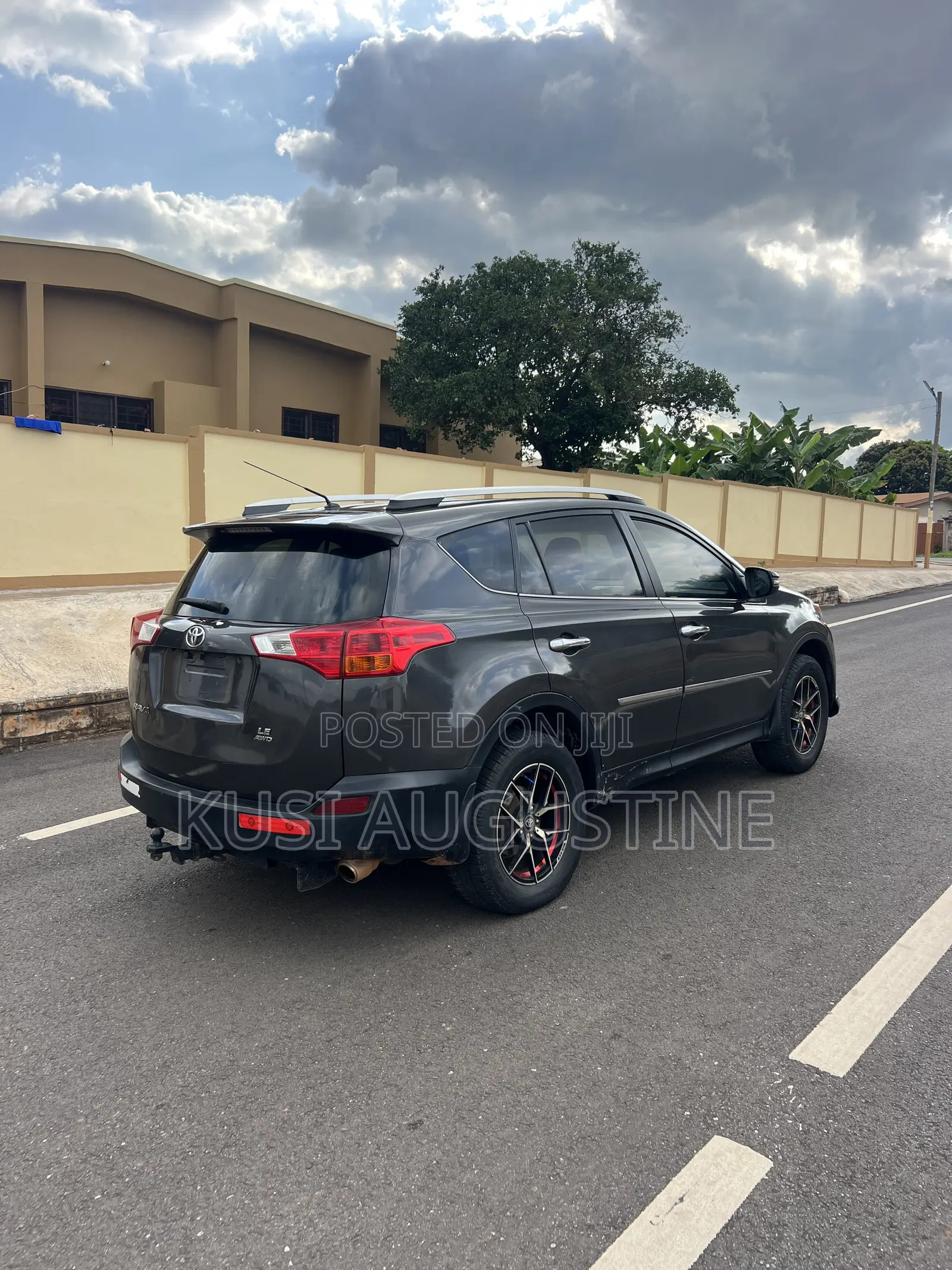Toyota RAV4 LE 4dr SUV AWD (2.5L 4cyl 6A) 2015 Matt Black