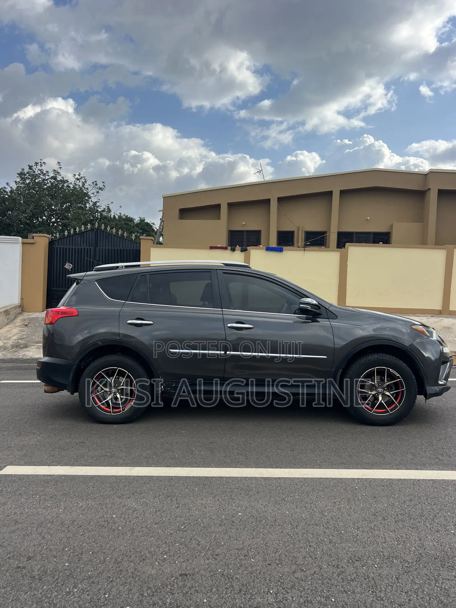 Toyota RAV4 LE 4dr SUV AWD (2.5L 4cyl 6A) 2015 Matt Black