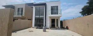 5bdrm House in Laryea Homes, Tseaddo for sale