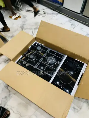 Lovely New Built in 4-2 Stove Black Kenwood Cooker Gas Electric