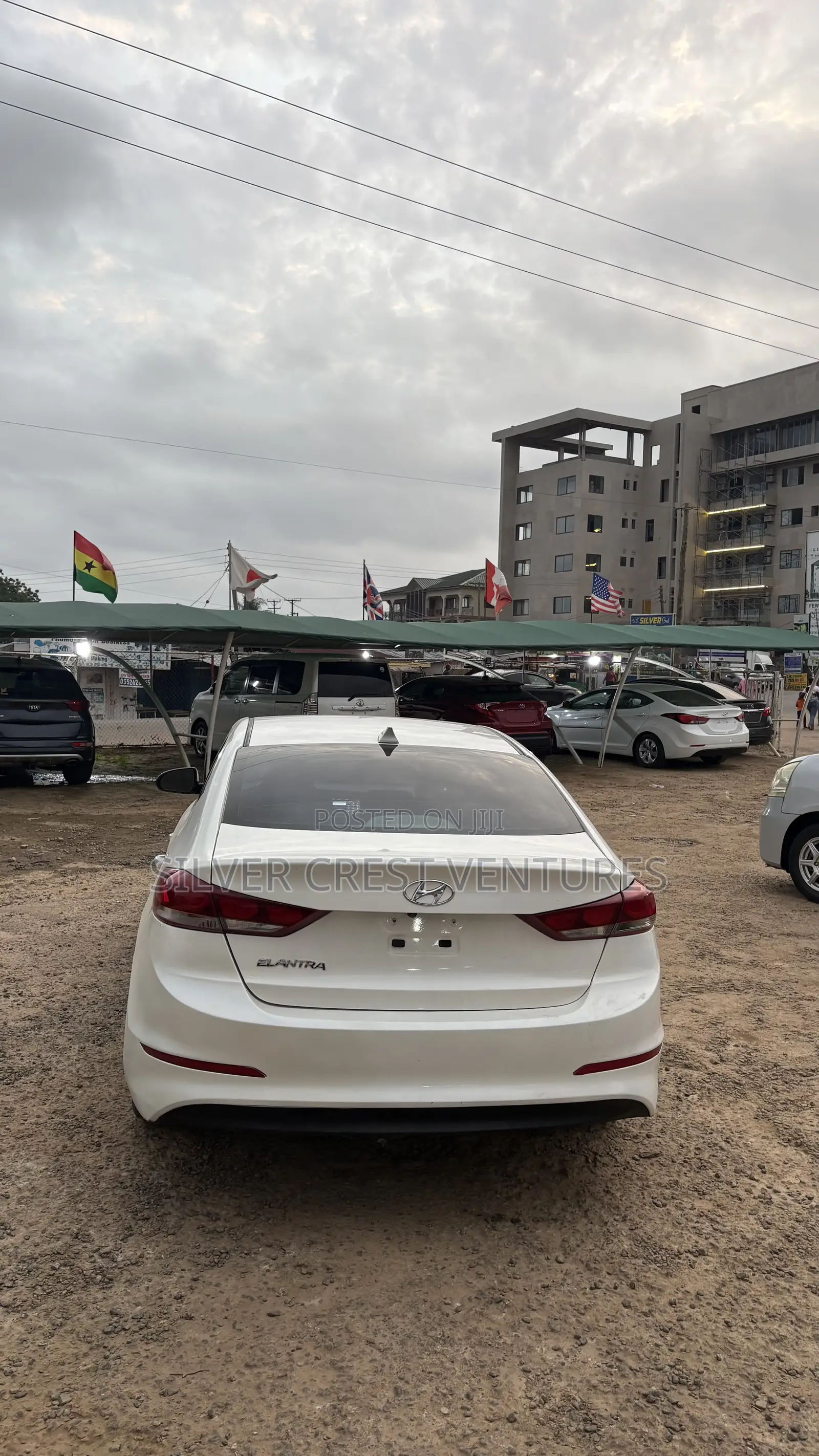 Hyundai Elantra Value Edition Sedan FWD (2.0L 4cyl 6A) 2017 White