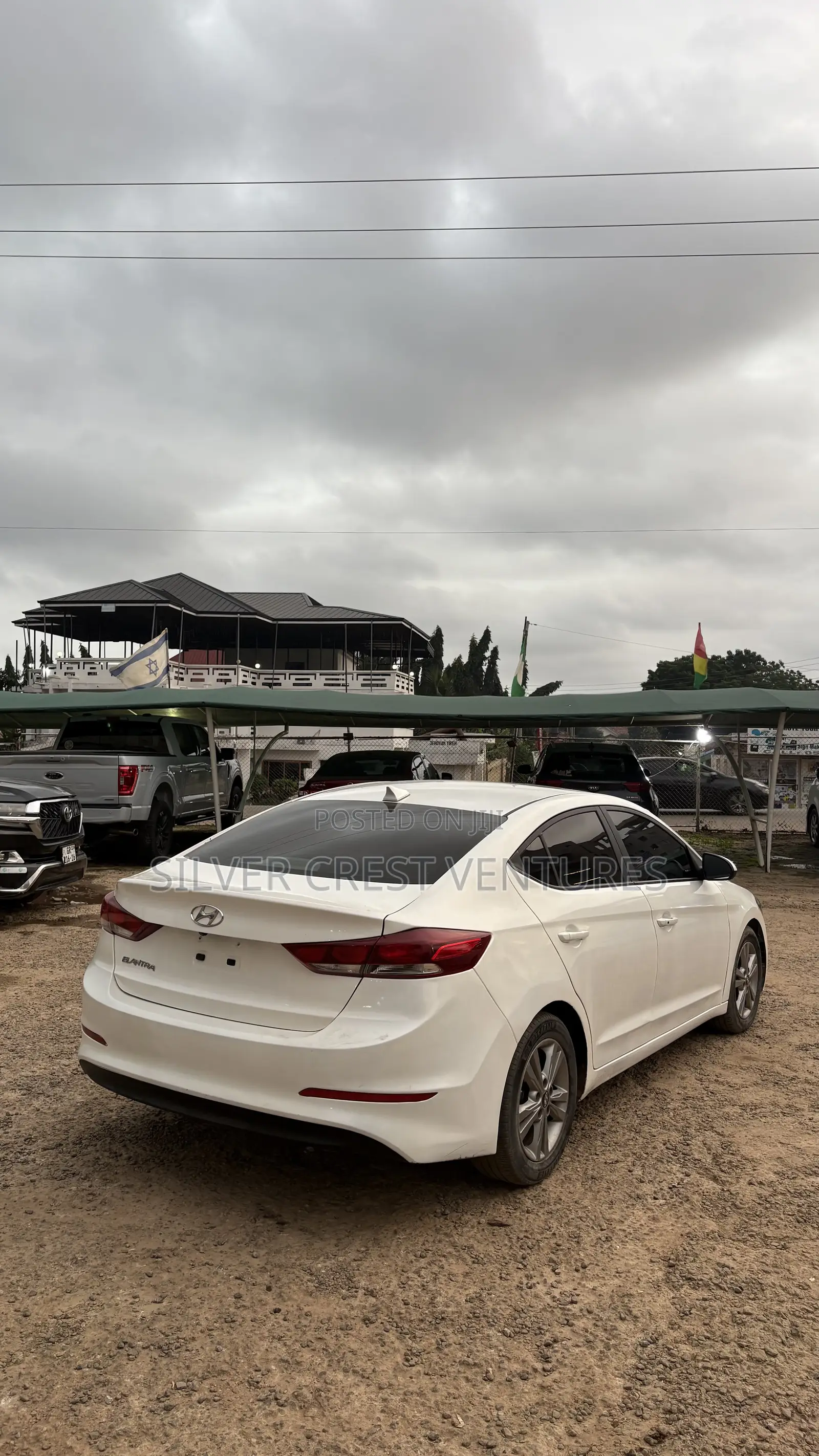 Hyundai Elantra Value Edition Sedan FWD (2.0L 4cyl 6A) 2017 White