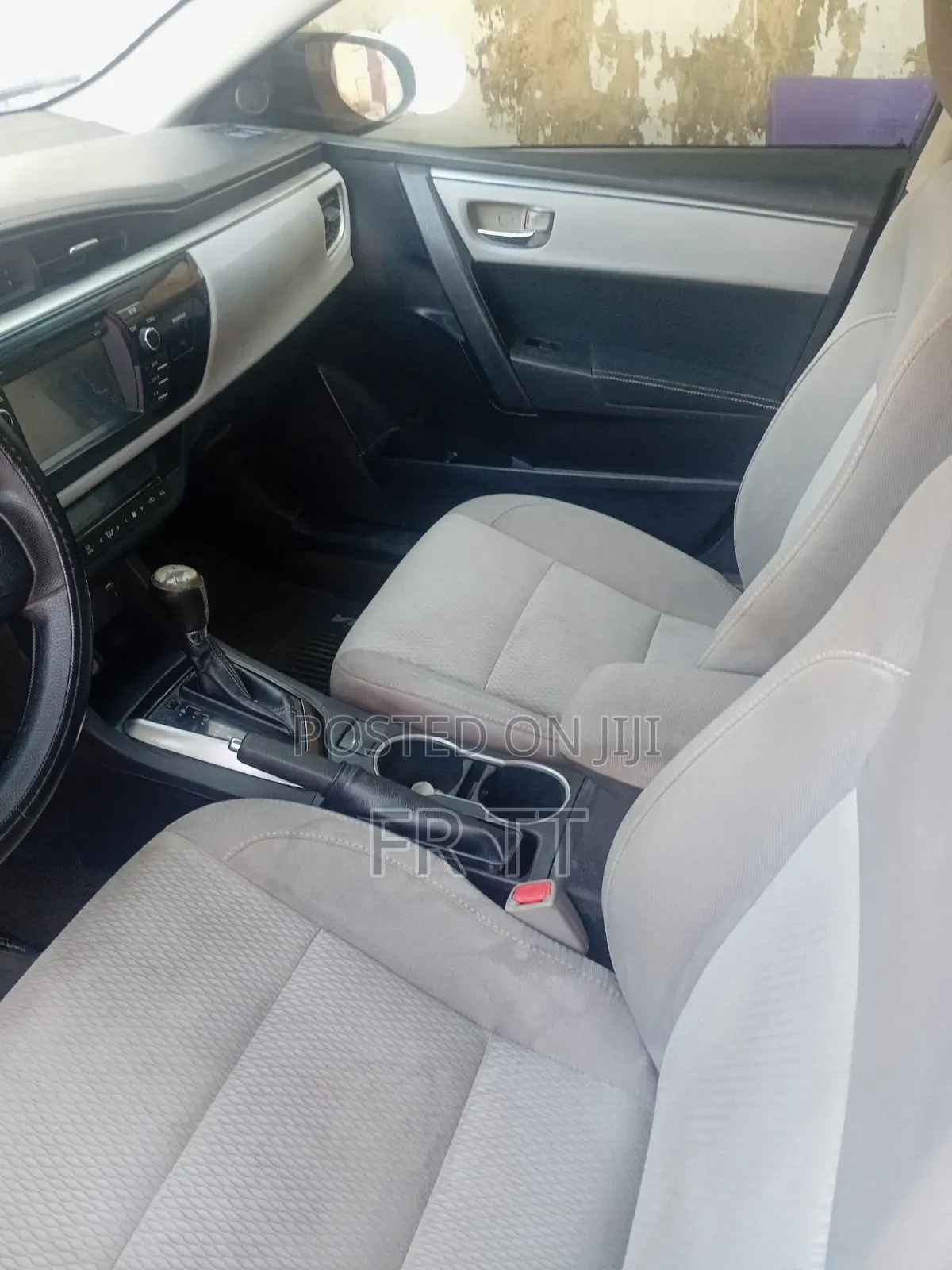 Toyota Corolla 2015 Green