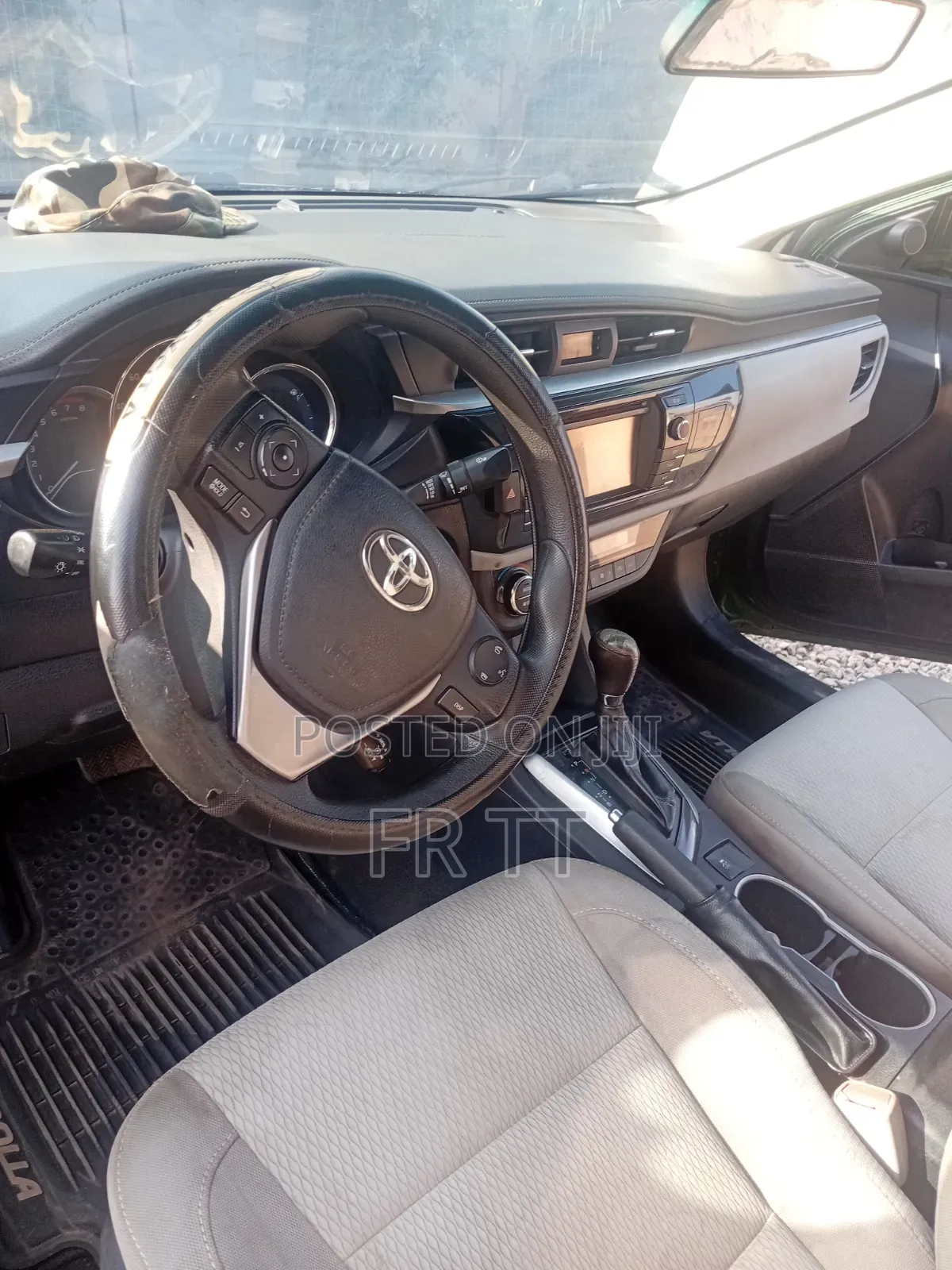 Toyota Corolla 2015 Green