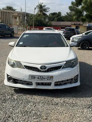 Toyota Camry 2014 White