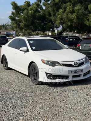 Toyota Camry 2014 White