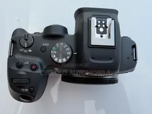 Canon R7 Camera