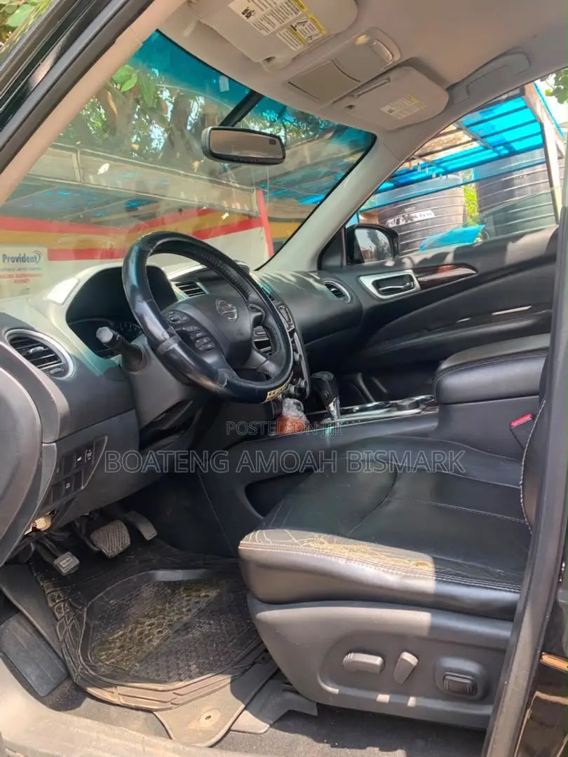 Nissan Pathfinder 2014 Black