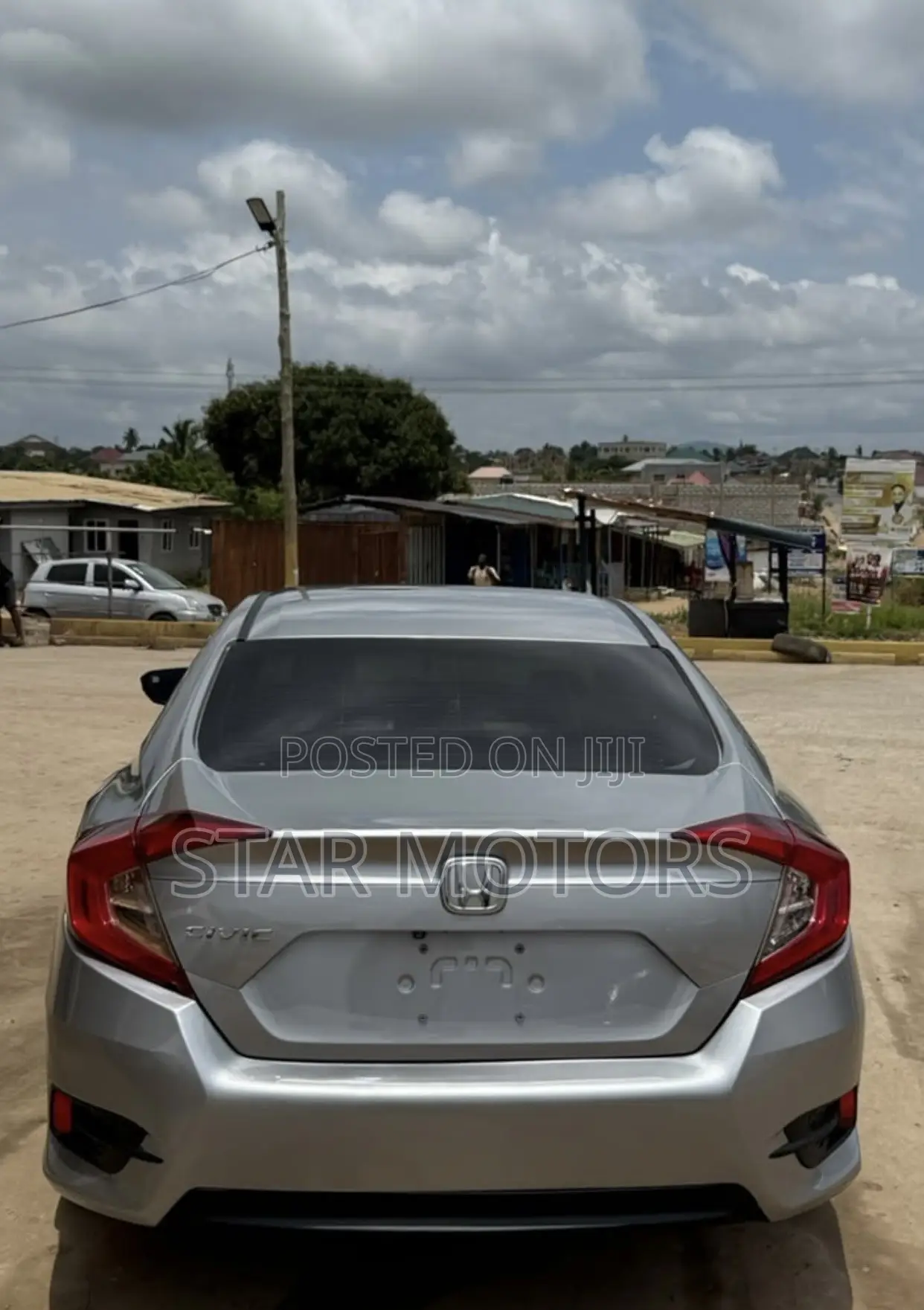 Honda Civic EX 4dr Hatchback (1.5L 4cyl) 2017 Silver