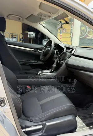 Honda Civic EX 4dr Hatchback (1.5L 4cyl) 2017 Silver