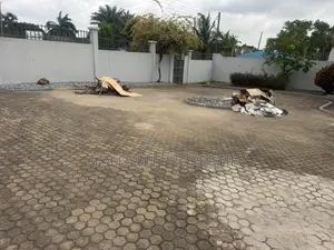 3bdrm House in Mile 7 for rent