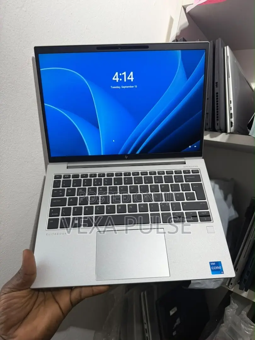 Laptop HP EliteBook 840 G10 16GB Intel Core i5 SSD 256GB
