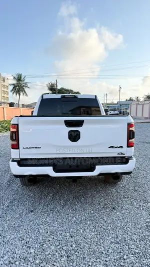 Dodge RAM 2023 White