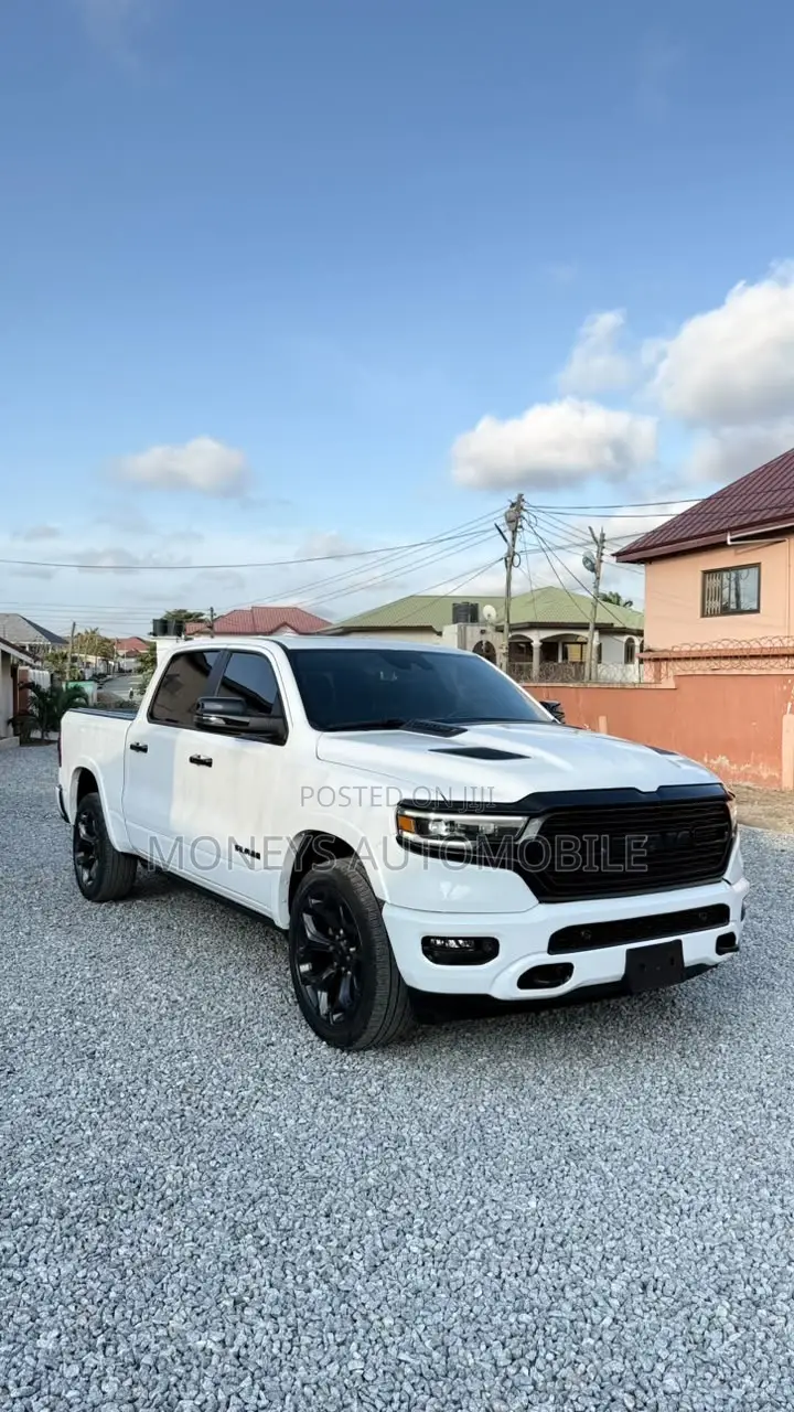 Dodge RAM 2023 White