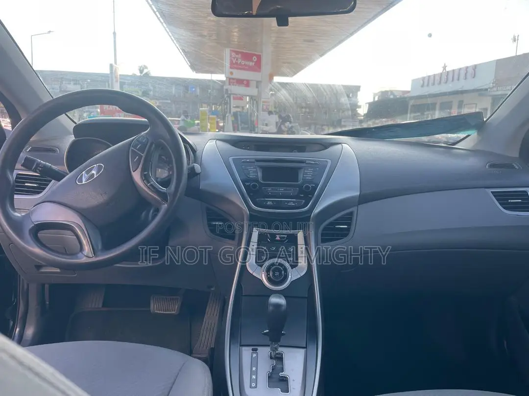 Hyundai Elantra 2013 Black