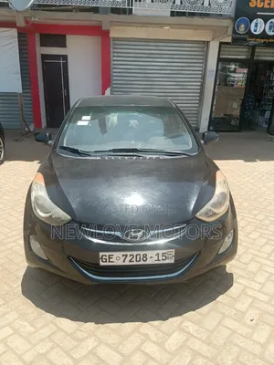 Hyundai Elantra Limited Sedan FWD (1.8L 4cyl 6A) 2013 Black