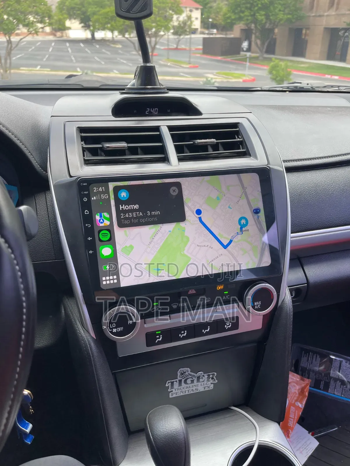 Toyota Camry 2012 CarPlay