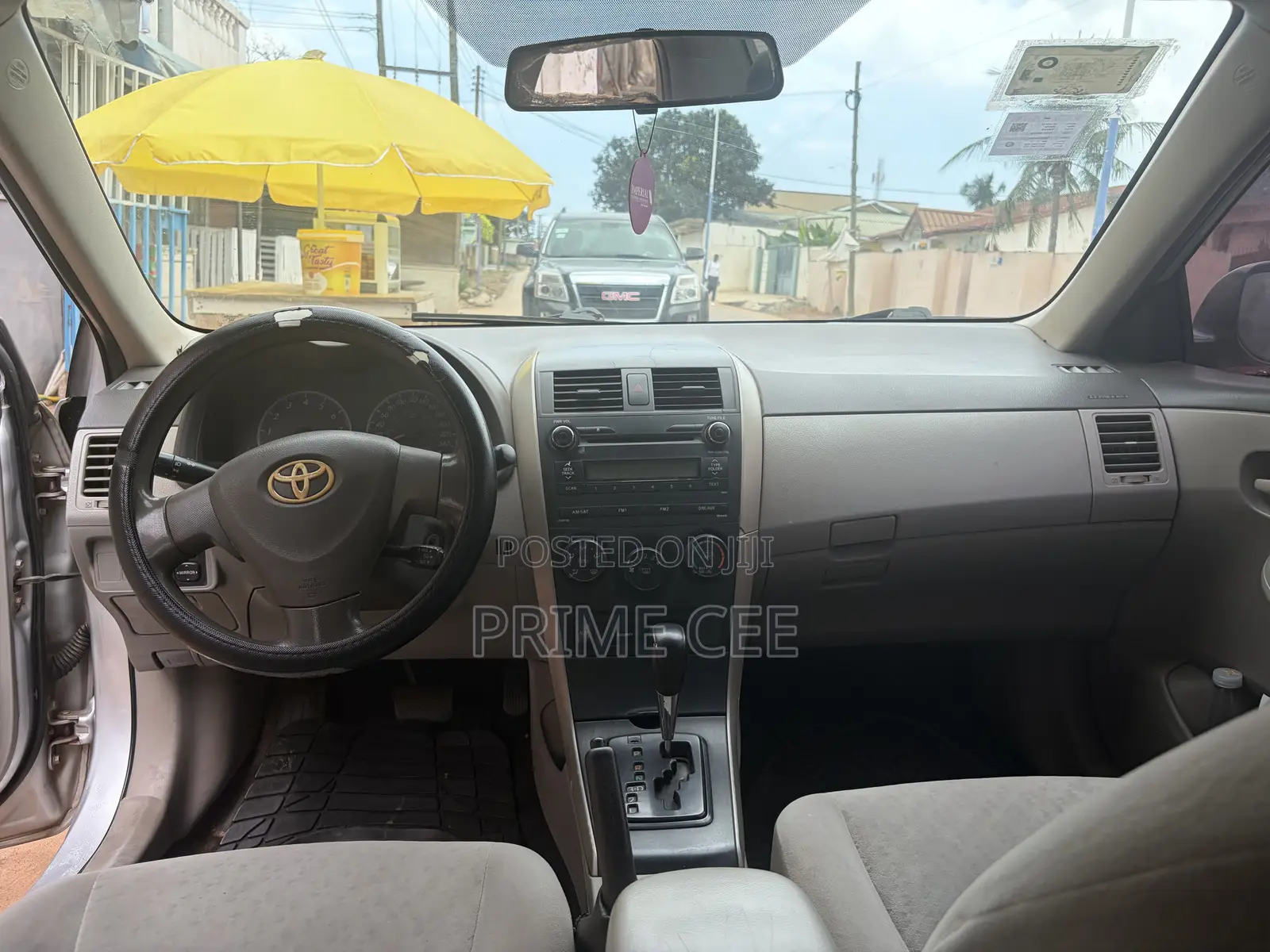 Toyota Corolla 2010 Silver