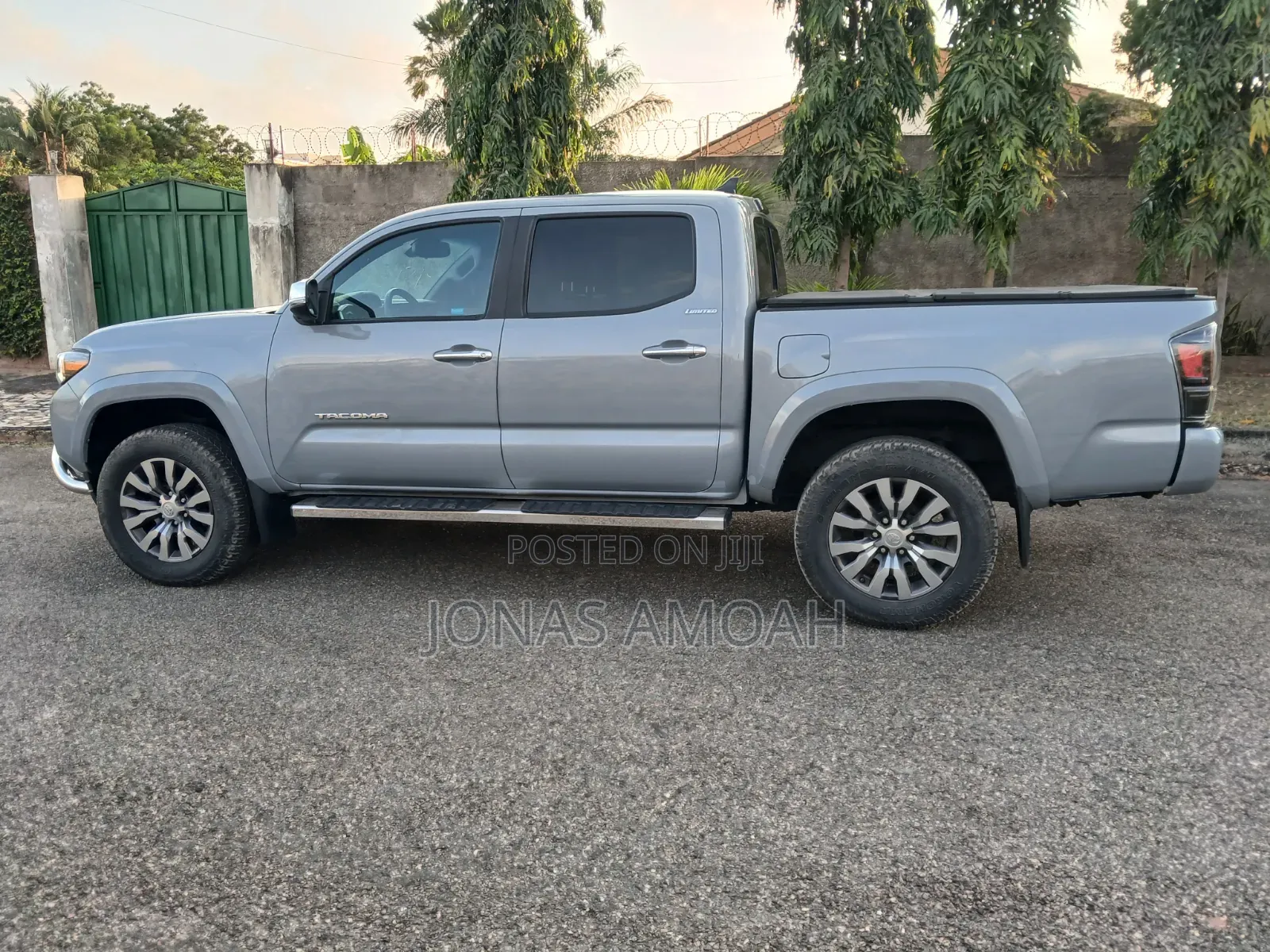 Toyota Tacoma 2020 Gray