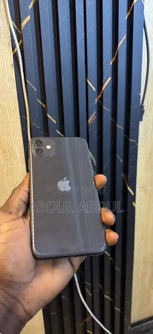Apple iPhone 11 64 GB Black