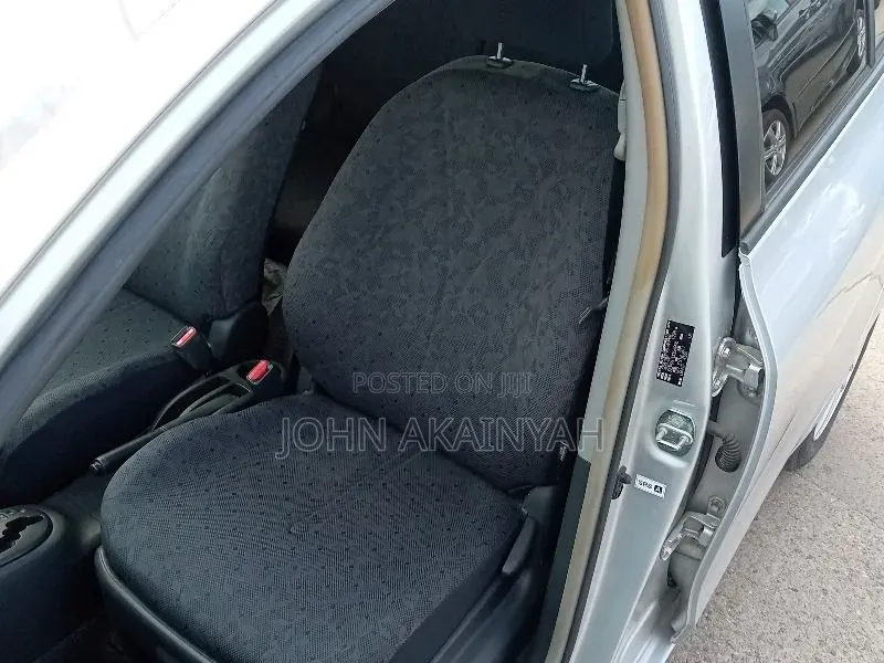 Toyota Vitz 2020 Silver