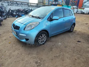 Toyota Vitz 1.3 AWD 3dr 2008 Blue