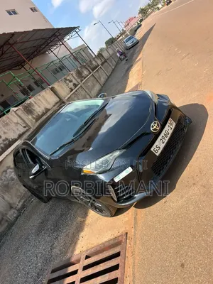 Toyota Corolla S 4dr Sedan (1.8L 4cyl CVT) 2016 Black