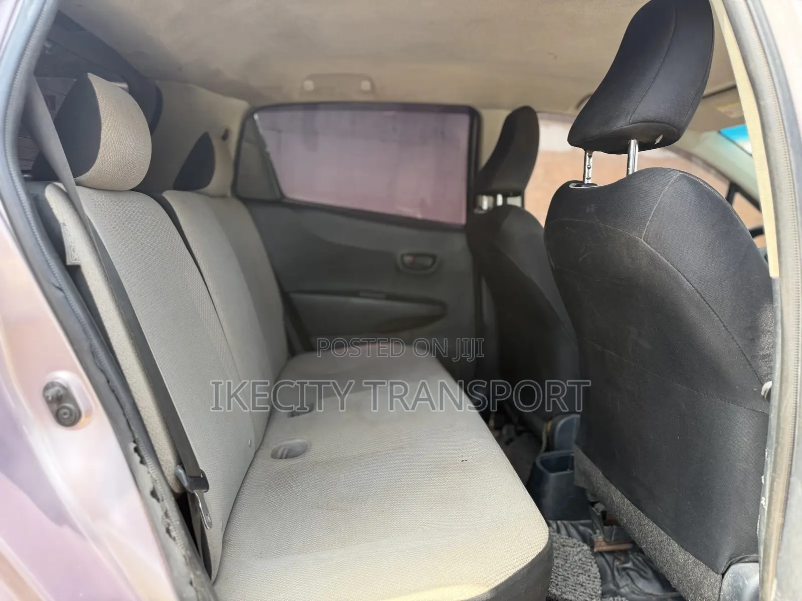 Toyota Vitz 1.3 AWD 5dr 2013