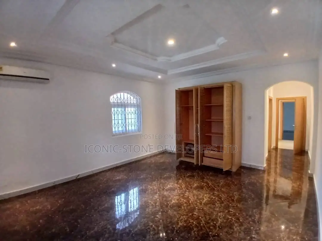 5bdrm House in East Legon, A&C Mall Area for rent