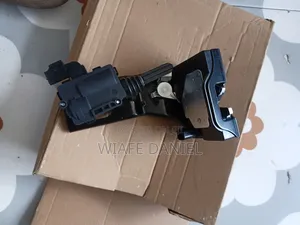 Ford Escpe 2008 Boot Lock