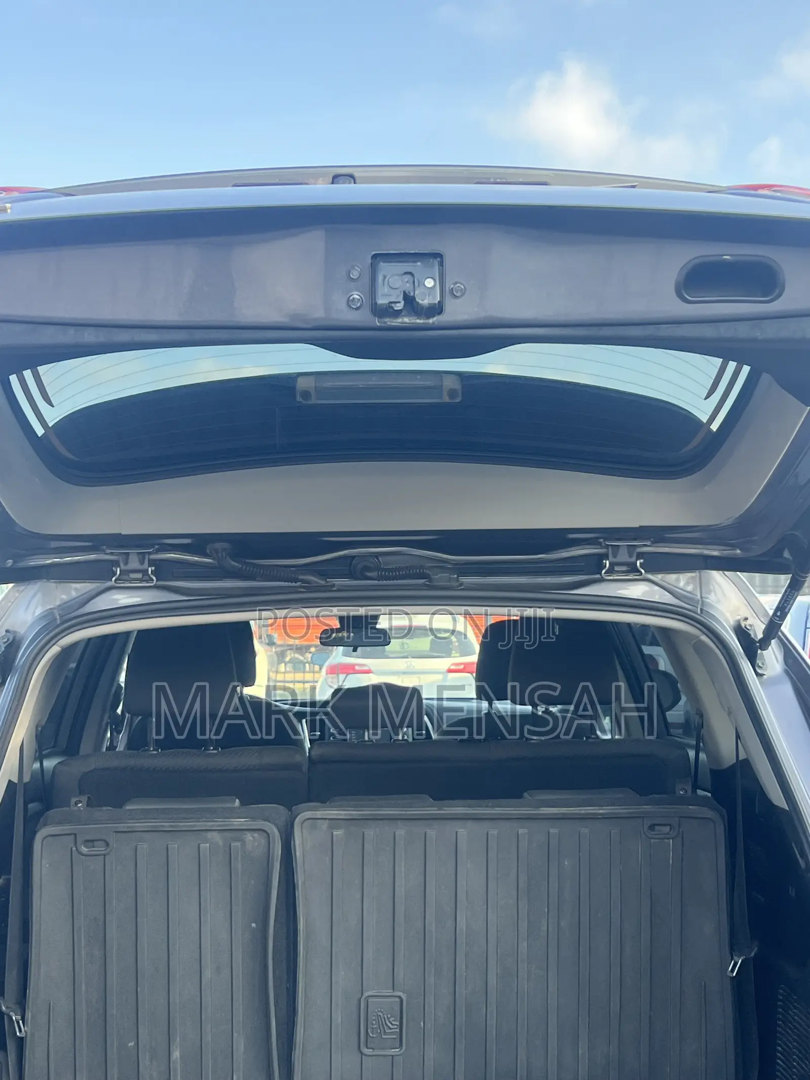 Toyota Highlander LE 2019 Gray