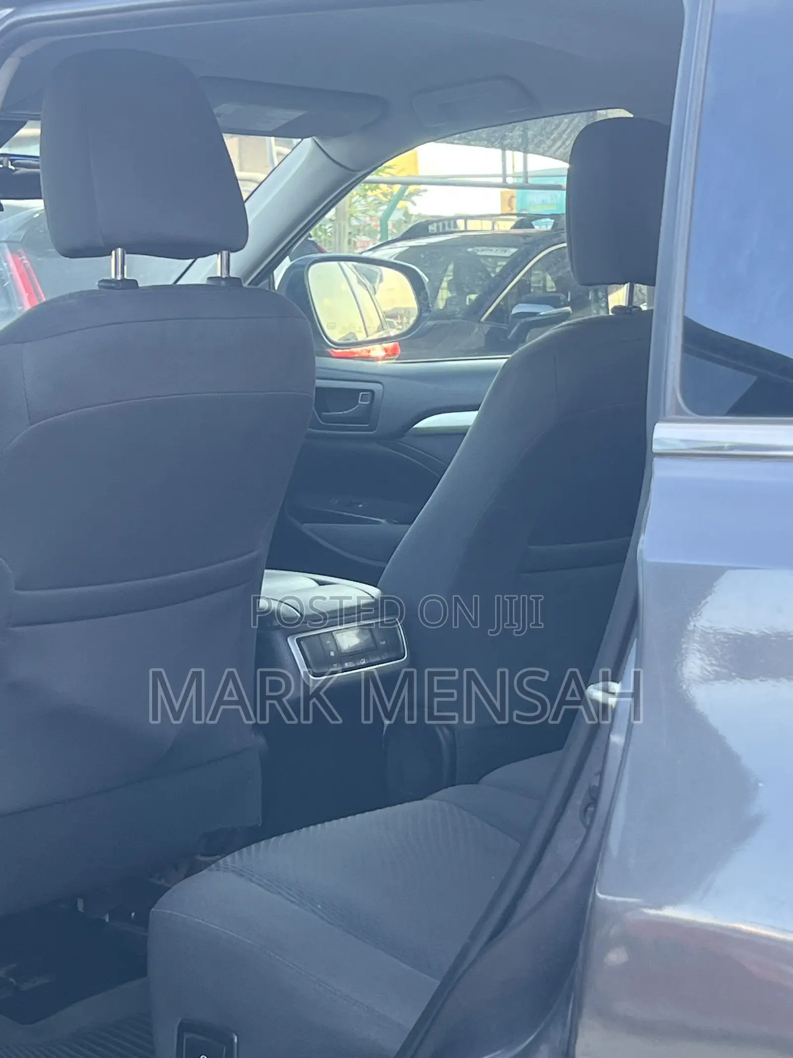 Toyota Highlander LE 2019 Gray