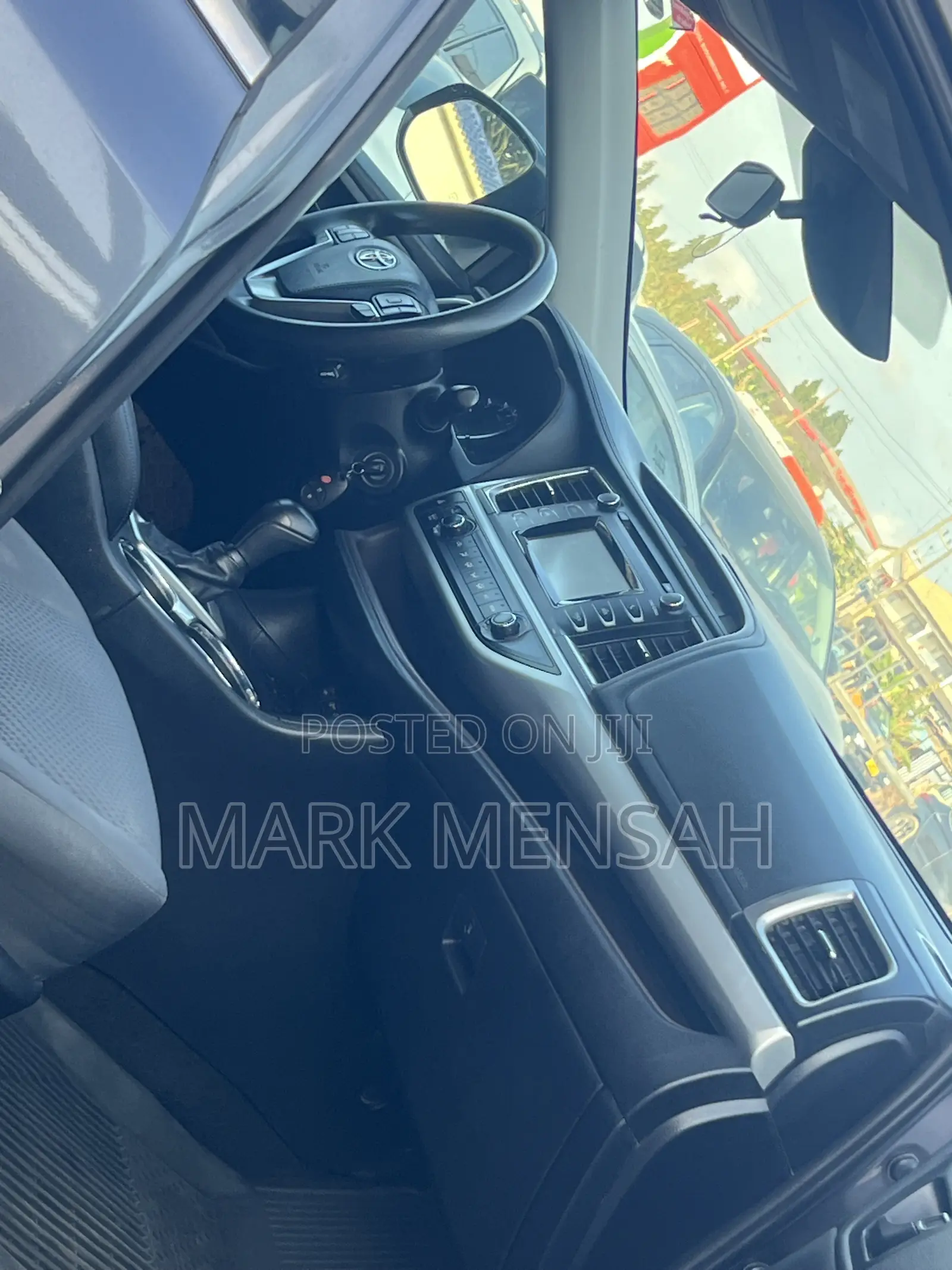 Toyota Highlander LE 2019 Gray