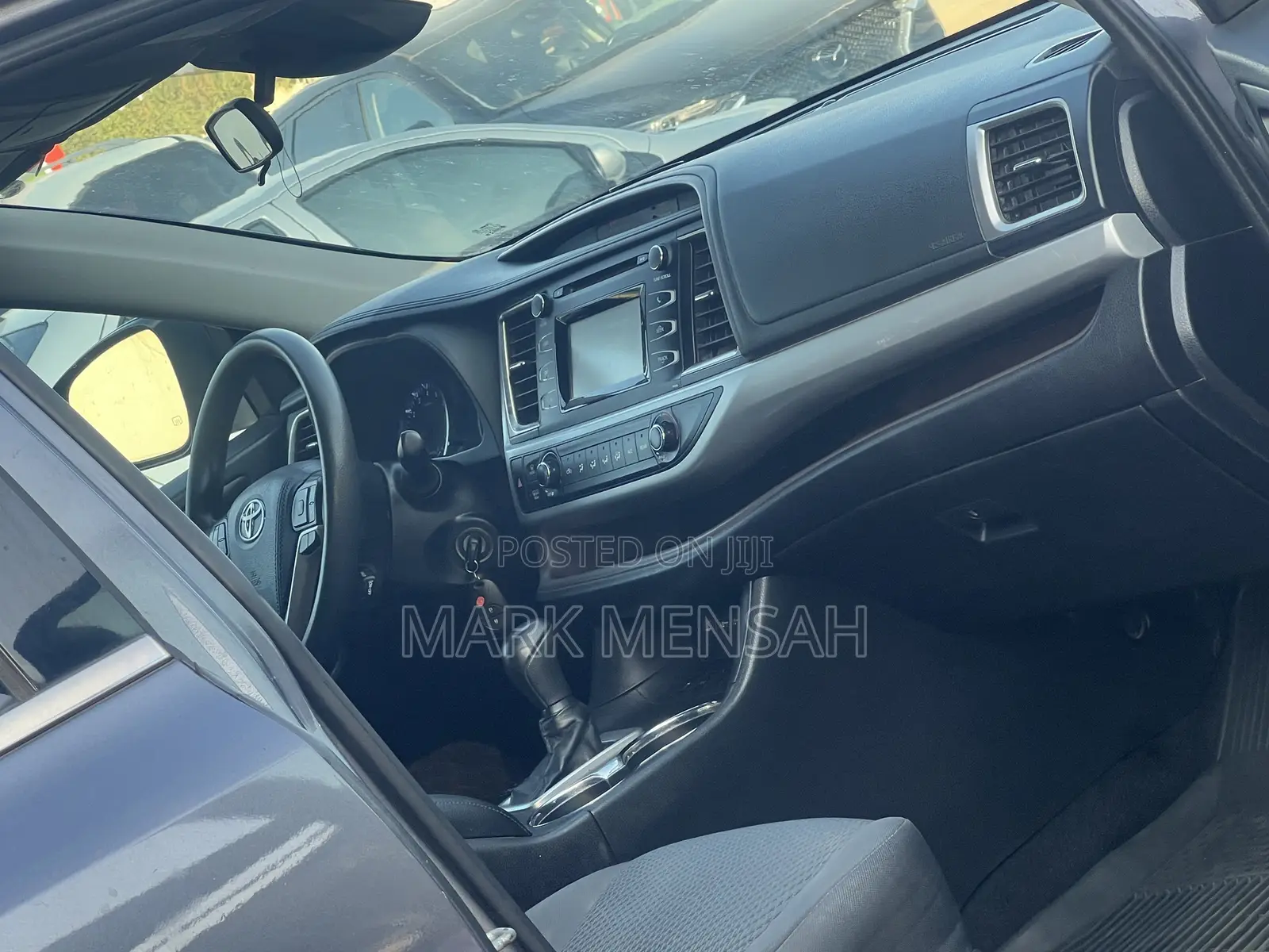 Toyota Highlander LE 2019 Gray