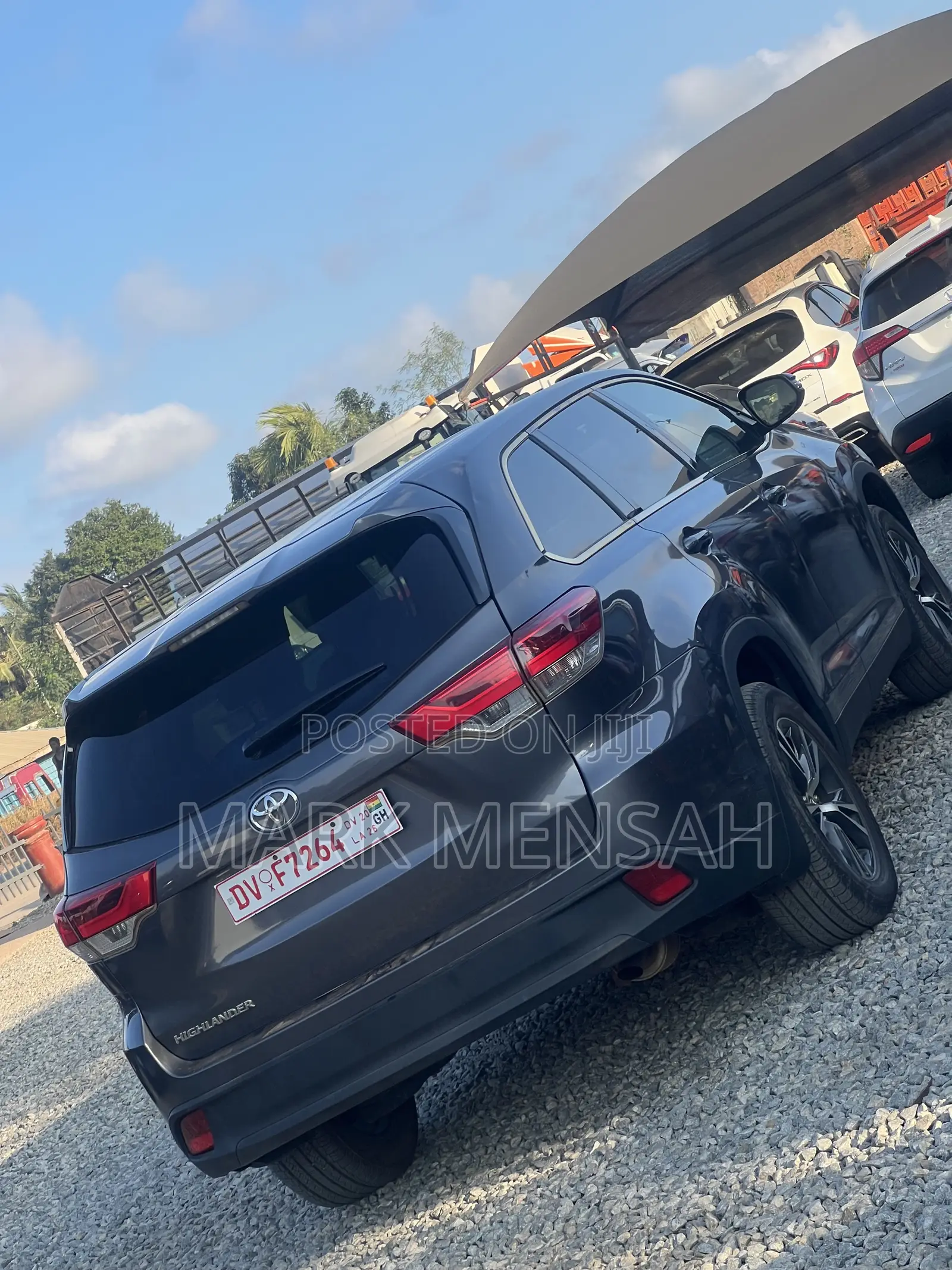 Toyota Highlander LE 2019 Gray
