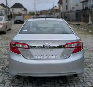 Toyota Camry 2014 Silver
