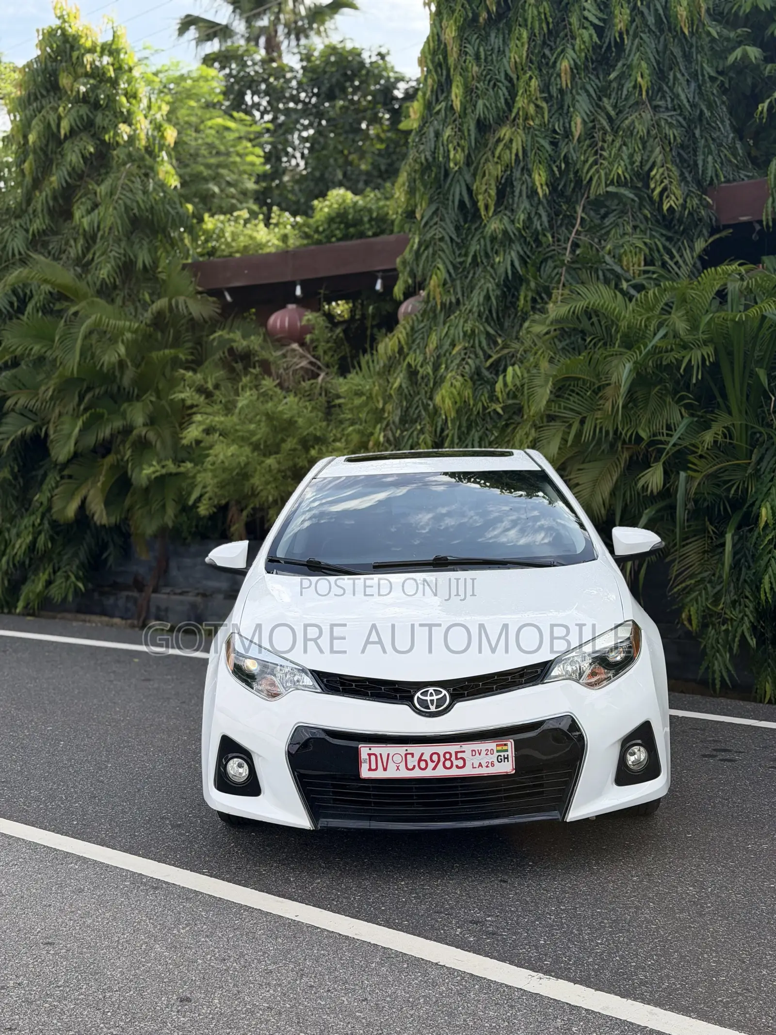 Toyota Corolla S 4dr Sedan (1.8L 4cyl CVT) 2014 White