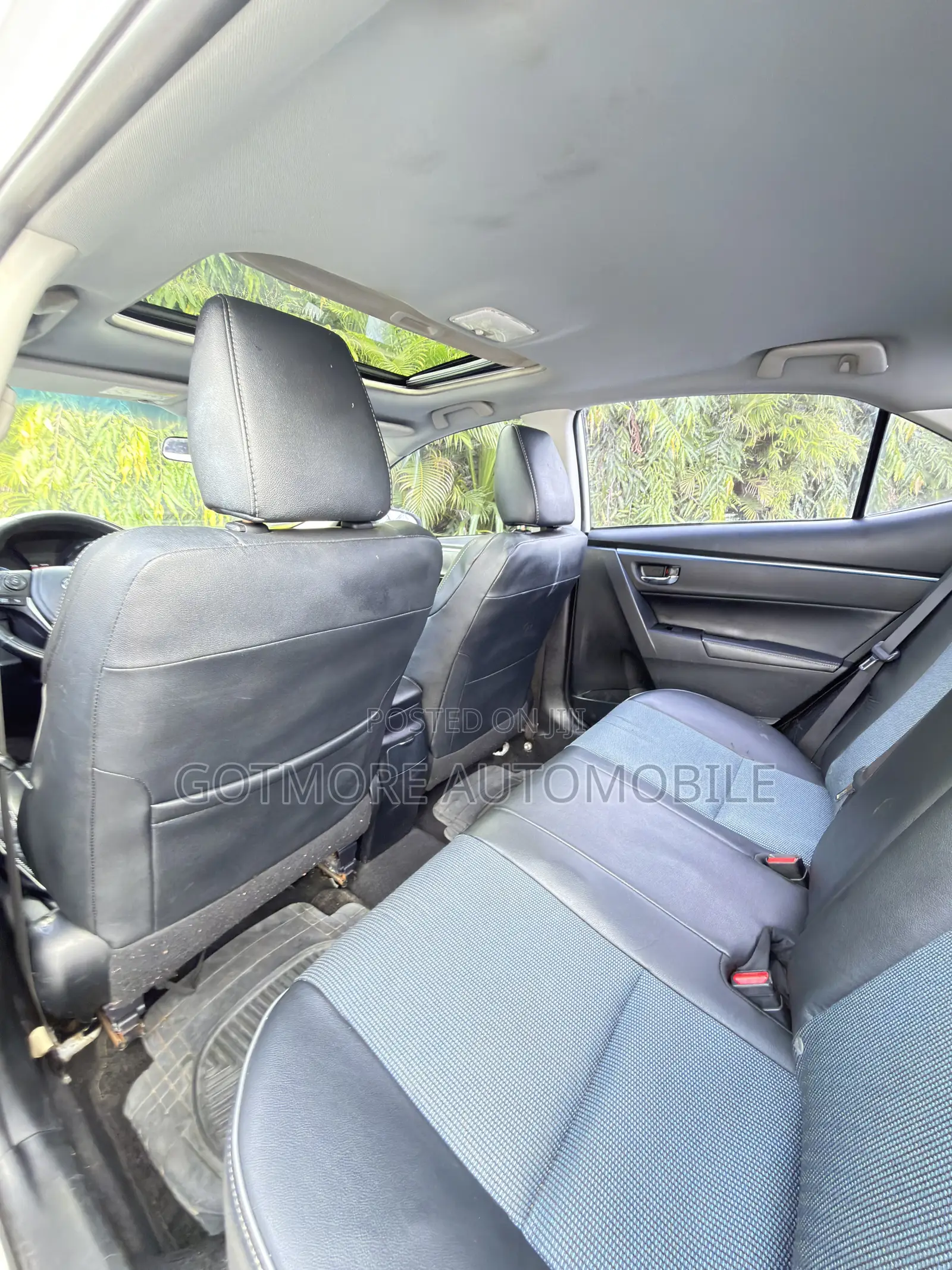 Toyota Corolla S 4dr Sedan (1.8L 4cyl CVT) 2014 White