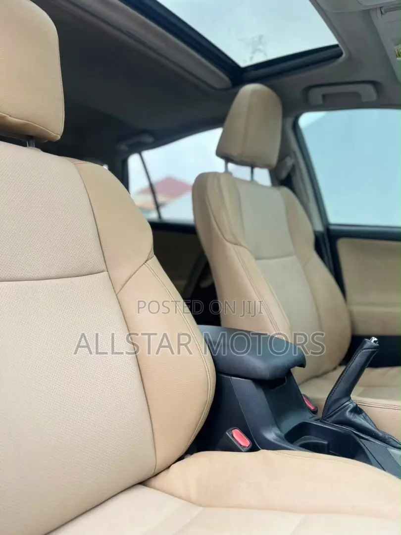 Toyota RAV4 Limited 4dr SUV (2.5L 4cyl 6A) 2015 Black