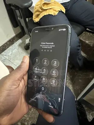 Apple iPhone 11 64 GB Black