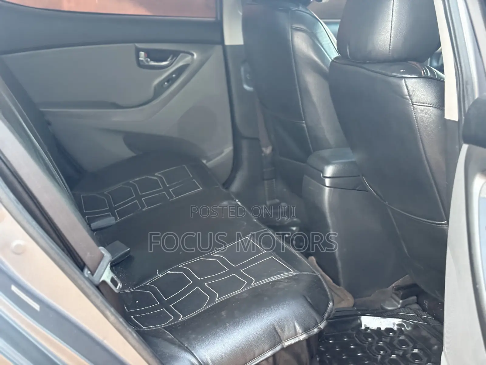 Hyundai Elantra Limited Sedan FWD (1.8L 4cyl 6A) 2013 Gray