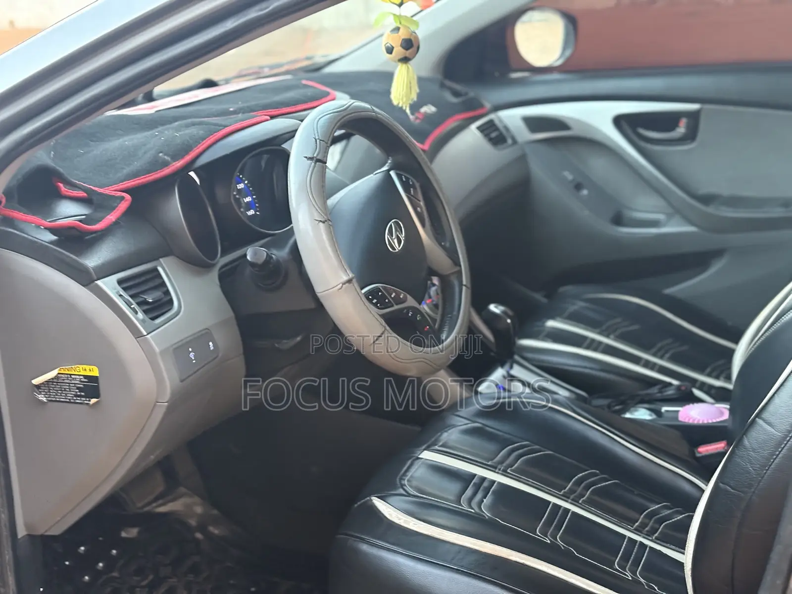 Hyundai Elantra Limited Sedan FWD (1.8L 4cyl 6A) 2013 Gray