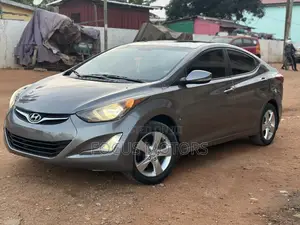Hyundai Elantra Limited Sedan FWD (1.8L 4cyl 6A) 2013 Gray