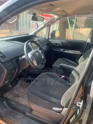 Toyota Voxy 2013 Black