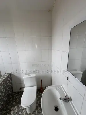 3bdrm Apartment in Mile 7 for rent