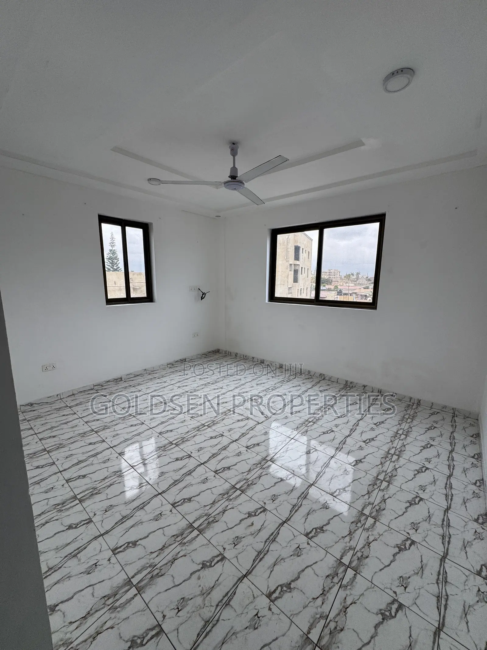 3bdrm Apartment in Mile 7 for rent