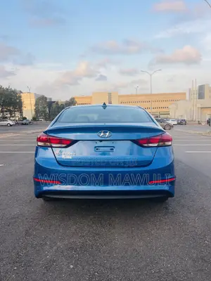 Hyundai Elantra 2027 Blue