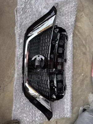 Nissan Versa Note Front Grille 2016 2017 2018 2019
